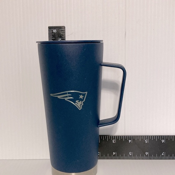 NEW ENGLAND PATRIOTS ROADIE Blue and Silver Travel Tumbler with Handle 18 oz - Picture 3 of 12
